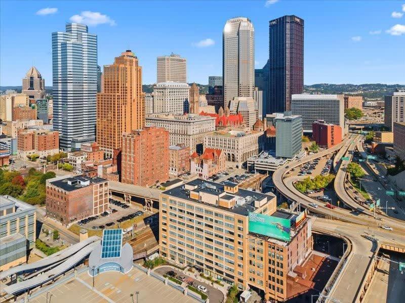 Cozysuites Lavish 1Br, Downtown Pittsburgh Exteriör bild