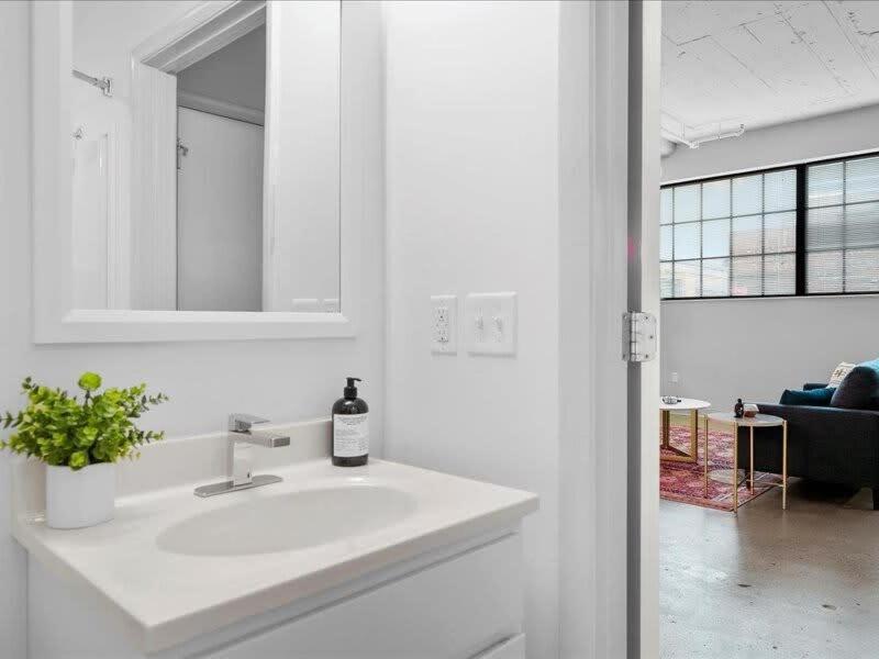 Cozysuites Lavish 1Br, Downtown Pittsburgh Exteriör bild